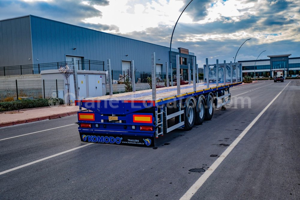 3 AXLE EXTENDABLE FLATBED